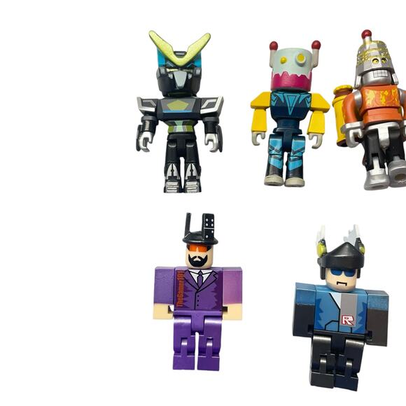 Roblox Mixed Lot Random Figures Random Accessories No Codes Robot Gamer - Picture 2 of 4